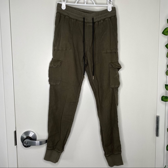 Aritzia Community Cebu Pant - Picture 2 of 4